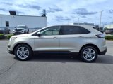 Used 2017 Ford Edge Titanium image 2