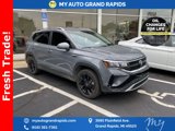Used 2022 Volkswagen Taos SE image 3