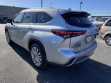 Used 2023 Toyota Highlander Platinum image 5