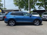 Used 2018 Volkswagen Tiguan SEL Premium image 2