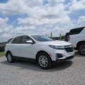 Used 2024 Chevrolet Equinox LT image 2