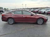 Used 2023 Nissan Altima 2.5 SV image 2