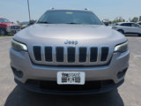 Used 2019 Jeep Cherokee Latitude w/ Cold Weather Group image 2