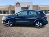 Used 2021 Nissan Rogue Sport SL image 3