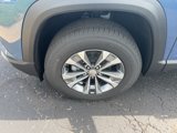 New 2025 Chevrolet Equinox LT image 2