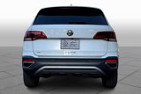 Certified 2022 Volkswagen Taos SE w/ Panoramic Sunroof Package image 4