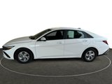 Certified 2024 Hyundai Elantra SE image 2