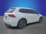 Used 2023 Volkswagen Tiguan SEL R-Line image 4