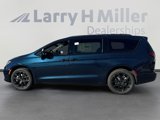New 2025 Chrysler Pacifica Limited w/ Uconnect Theater Family Group image 5