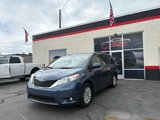 Used 2014 Toyota Sienna XLE image 3