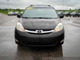 Used 2009 Toyota Sienna XLE Limited image 2