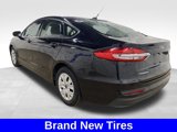 Used 2019 Ford Fusion S image 4