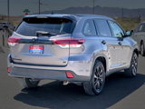 Used 2019 Toyota Highlander SE w/ Nightshade Edition image 5