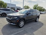 Used 2022 Jeep Grand Cherokee L Limited w/ Luxury Tech Group II image 4