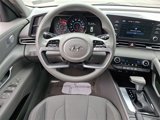 Used 2022 Hyundai Elantra SEL image 2