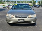 Used 2000 Toyota Camry XLE image 2