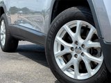 Used 2016 Jeep Cherokee Sport image 2
