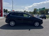 Used 2017 Jeep Cherokee Latitude w/ Comfort & Sound Group image 4