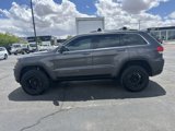 Used 2017 Jeep Grand Cherokee Laredo w/ Quick Order Package 23E image 3