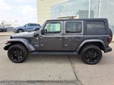 Used 2022 Jeep Wrangler Unlimited Sahara image 2