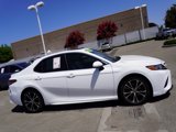 Used 2018 Toyota Camry SE image 4