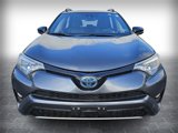 Used 2018 Toyota RAV4 SE image 2
