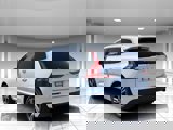 Used 2020 Volvo XC60 T5 Momentum image 3