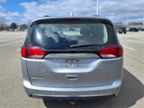 Used 2018 Chrysler Pacifica Touring-L Plus image 5
