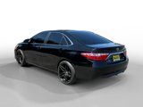 Used 2017 Toyota Camry SE image 3