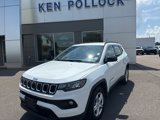 Used 2024 Jeep Compass Latitude image 2