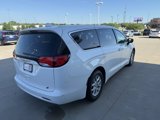 Used 2017 Chrysler Pacifica LX image 5