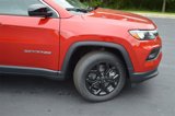 New 2025 Jeep Compass Latitude image 3
