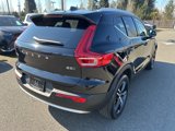 Certified 2025 Volvo XC40 B5 Core image 2
