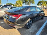 Used 2023 Hyundai Elantra SEL w/ Convenience Package image 5
