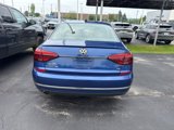 Used 2017 Volkswagen Passat 1.8T SEL Premium image 4