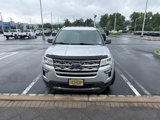 Used 2018 Ford Explorer XLT image 2