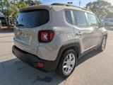 Used 2016 Jeep Renegade Latitude image 4