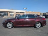 Used 2016 Kia Optima EX w/ Premium Package image 2