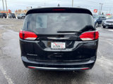 Used 2018 Chrysler Pacifica Touring-L image 4