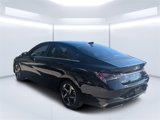 Used 2021 Hyundai Elantra Limited image 5