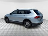 Used 2021 Volkswagen Tiguan SE w/ Panoramic Sunroof Package image 5