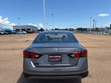 Used 2024 Nissan Altima 2.5 SV image 3