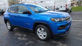 Used 2022 Jeep Compass Latitude image 2