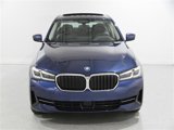 Certified 2022 BMW 530e xDrive w/ Premium Package image 2