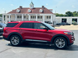 Used 2022 Ford Explorer XLT w/ Equipment Group 202A image 4