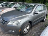 Used 2011 Volkswagen Tiguan S image 2