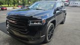 Used 2023 GMC Acadia SLE w/ Driver Convenience Package image 3