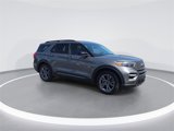 Used 2022 Ford Explorer XLT w/ Equipment Group 202A image 2