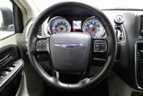 Used 2015 Chrysler Town & Country Limited image 4