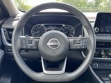 Used 2023 Nissan Rogue SV image 5